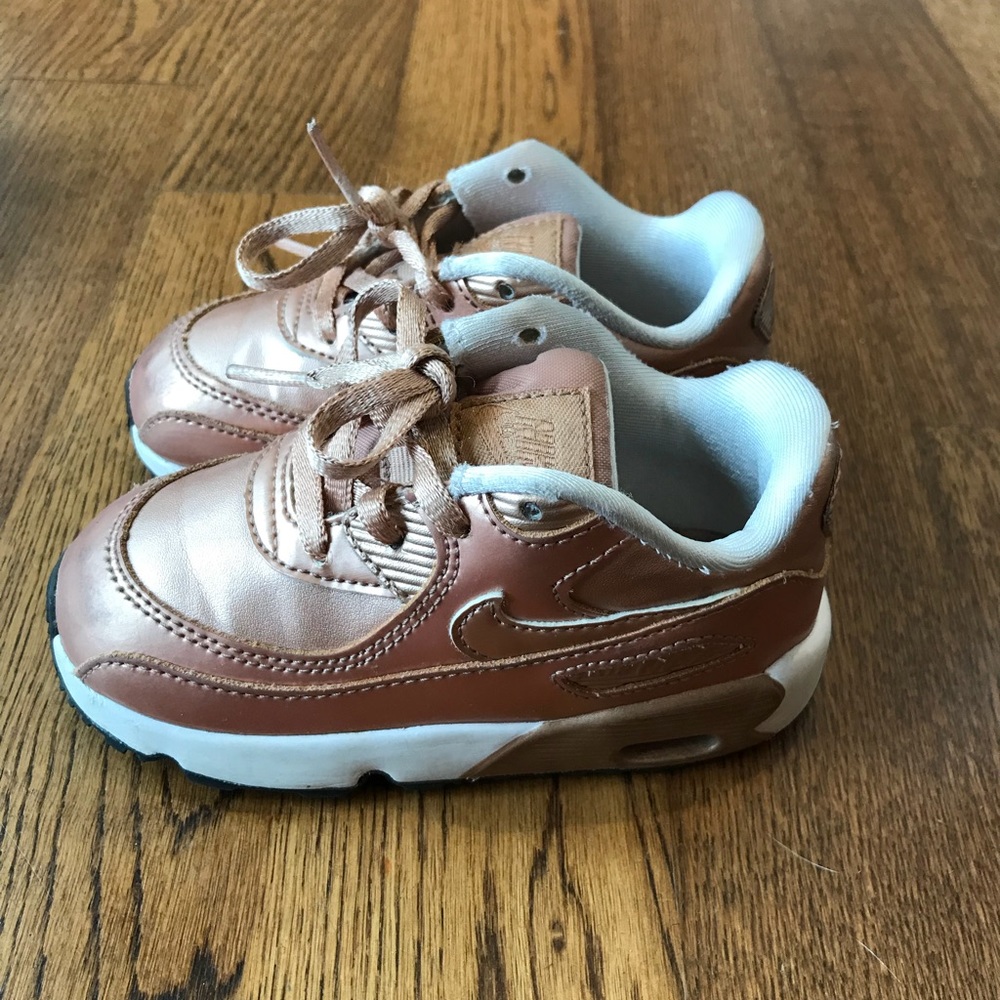 Girls Rose Gold Nike Air Max 90 size 8